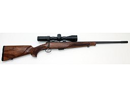 Steyr Zephyr II | .17 HMR mit AKAH 1,5-6x42 Zielfernrohr