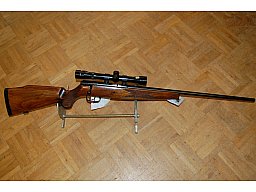 Rep. Büchse Krico Kal 22WinMag +ZF Tasco 4 x 32 Abs 1 auf Festmontage im Top Zustand