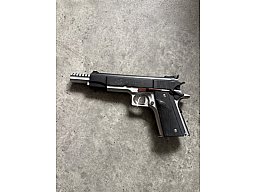 LAR Grizzly .45 Win mag