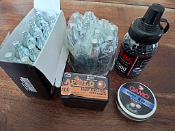 20 Co2 Kapseln 12g HK Steel 4,5 mm BBs, Blei BBs
