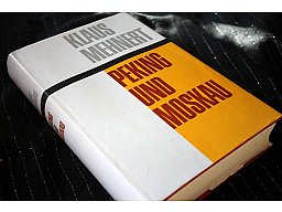 PEKING UND MOSKAU - Klaus Mehnert
