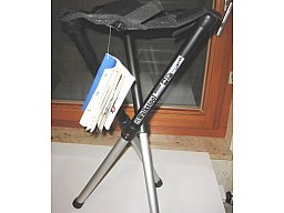 Original Walkstool Dreibein Sitzstuhl aus Schweden Unbenutzt