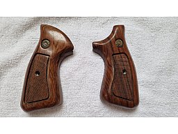 TAURUS HOLZGRIFFSCHALEN
