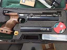 Steyr Evo 10 E mit Rechtsgriff LL