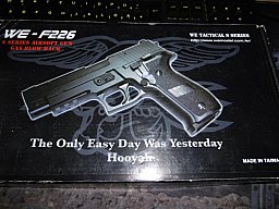 WE F226 Mk25 Navy Seals Full Metal Schwarz GBB -F-