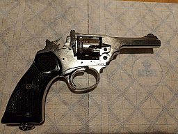 Webley Mk. IV - Israel Polizei Arsenal - Vernickelt (bei Betrieb)