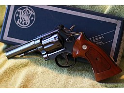 Revolver S&W Smith & Wesson 18-3 .22 lfB l.r. - der 17 als Combat Masterpiece, mit Originalkarton