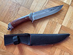 GER-SABER Outdoor- & Jagdmesser (30 cm) – Klinge mit Hammerschlag-Optik & Wolfs-Knauf NEUWERTIG