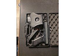 PAK Glock 17 Gen5 Umarex 2x Magazine + Holster
