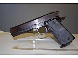 Pistole Norinco M20 mit Großraumgriffstück wie Para Ordnance Konvertiert auf Kal 4mm M20