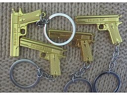 -10 % Schlüsselanhänger Colt M 1911 mit Beretta 92 Beschriftung - goldfarben !!!