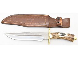 MUELA Sammlermesser " Magnum " mit im Griff eingelegter Sau Applikation
