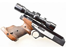 SAKO Pistole Modell Traditionel ( TriAce ) im Kaliber .22 LR mit 2,5x Zielfernrohr