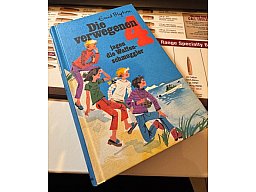 Enid Blyton – Die Verwegenen 4 jagen die Waffenschmuggler – Hardcover – Sehr guter Zustand