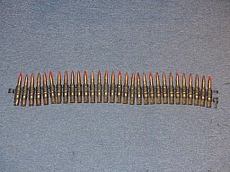 30 Deko Patronen cal. 50 BMG auf Gurt