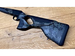 Blaser R8 Ultimate Carbon Huntec Camo Gehäuse / Logo schwarz / Semi Weight