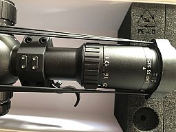 Neuwertiges Zeiss Zielfernrohr LRP S5 5-25x56