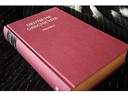 DEUTSCHE GESCHICHTE - Mittelalter Vanderhoeck & Ruprecht