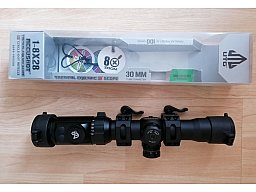 Zielfernrohr UTG Accushot 1-8x28 inkl. Montageringen und Objektivschutzdeckel
