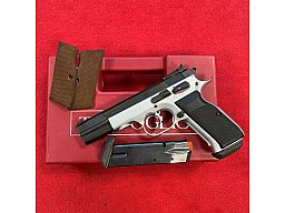 Tanfoglio Ultra - 9mm Luger - Halbautomatische Pistole | 2x Magazin, 2x Wechselgriffschalen + Koffer