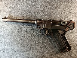 Lange, halbnackte P08 1917 m. Beschuss