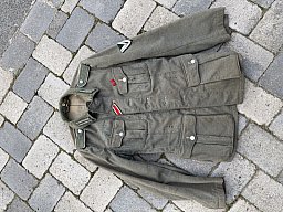 Alte Feldbluse-Uniformjacke-Wehrmacht-WW2
