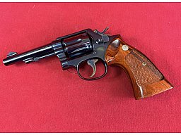 Smith & Wesson Mod. 10-5, cal.: .38 Spezi. Hochglanz Schwarz, sehr guter Zustand.