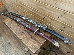 Konvolut Katana Samurei Schwerter 2 Stück!!! Anschauen! Drachen!