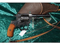 Revolver Izhevsk Nagant Mod. 1898 Kal. 7,62 Nagant