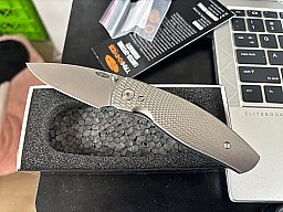 TRM Neutron 2 – MagnaCut mit Lizard 3D Titanium Scales – NEU