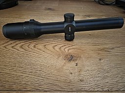 Meopta MeoStar R1 1–4×22 RD, mit K-Dot-Absehen
