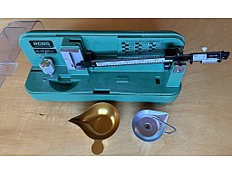 mechanische RCBS 10-10 Pulverwaage (Modell 10-10 Reloading Scale)