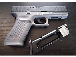 GLOCK 17 Gen5, cal. 4,5 mm (.177) BB, CO², < 3,0 J, Tungsten Gray