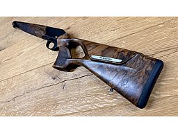 Blaser R8 Success Schäftung / Holzklasse 4 / R8 Logo in Gelb / top Holz absolute Gelegenheit