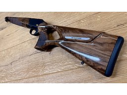 Blaser R8 Success Schäftung / Holzklasse 4 / R8 Logo in Gelb / top Holz / Gelegenheit
