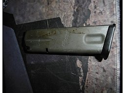 1Magazin für halbautom. Pistole SIG-Sauer P229 ?