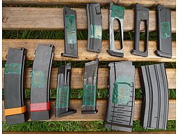 Konvolut Airsoft Magazine Pistole Clock etc. mechanisch u Co2