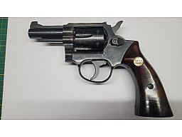 Reck ganz Stahl Revolver