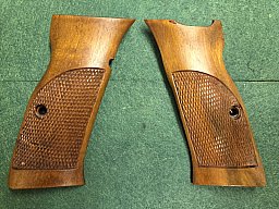 Holzgriffschalen für Brünner CZ 75 / CZ 85. Top Zustand