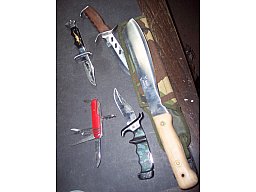 Konvolut MESSER Machete Dolch MP40 44 MG34 42 K98 P08 PPK Mauser Walther)