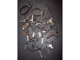 Konvolut Teile Pistole Gewehr allerlei (MP40 Beretta MG34 42 K98 P08 PPK Mauser Walther)