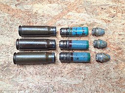 DEKO! Posten deutsche 2cm 151/20 WK2 Munition Br.L'Spur hellblau INERT!