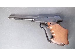 alte Match Luftpistole von Walter Modell 3 Kal.4,5 mm, angepassten Holzschalen