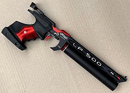 PRESSLUFTPISTOLE WALTHER LP500-M "SONDERDESIGN ROT" - "MEISTERMANUFAKTUR" - "MECHANISCHER ABZUG"