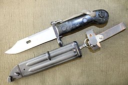 Bajonett AK47/59 mit Kunststoffscheide