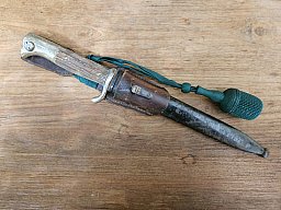 Gebirgsjäger RGT.100 Parade Ausgeh Bajonett mit Ätzung + Koppelschuh + Portepee RGT.100 (Bad Reiche