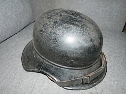 Luftschutzhelm