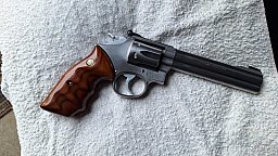 Revolver S&B .22 lr