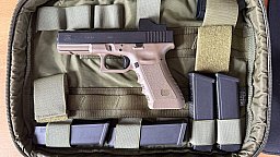 Glock 17 Gen. 3 OD Green mit eingefrästem Docter Sight II