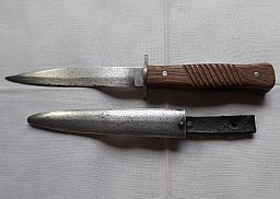 Grabendolch Messer Gottlieb Hammesfahr Solingen Foche